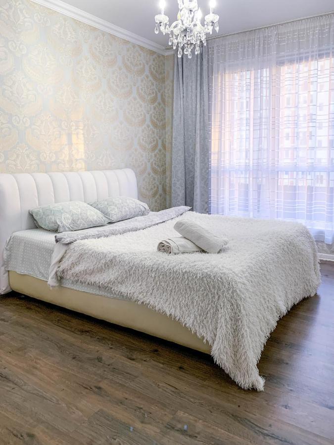 Grunvald Lux Daire Kiev Dış mekan fotoğraf